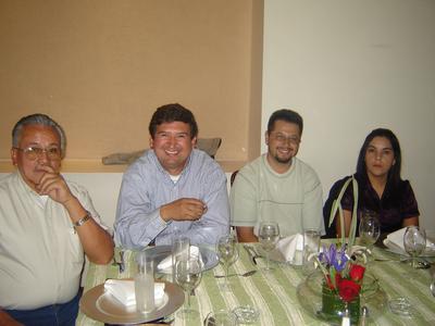 Don Beto, Efrain, Pablo y Karina