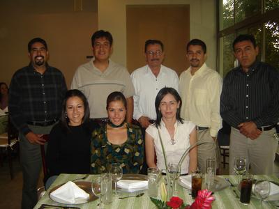 Manuel, Wilber, Enrique, Carlos, Luis, Karla, Jocelyn y Lorena
